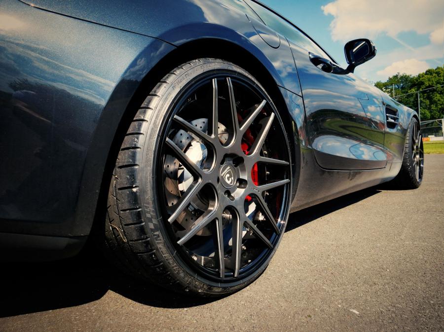  Mercedes-AMG GT S on LOMA Wheels 2015 года  (фото 6 из 9)